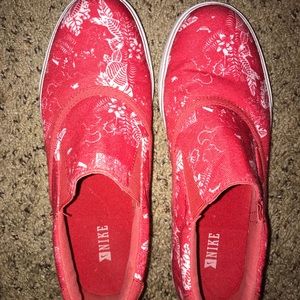 Nike SB Red Tropical Slip-On Janoski Sneakers